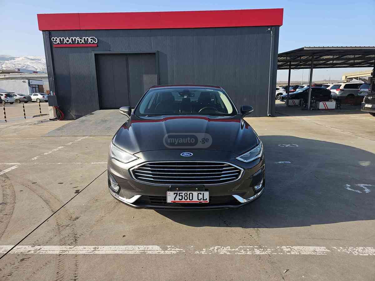 Ford Fusion 2019 — photo 2