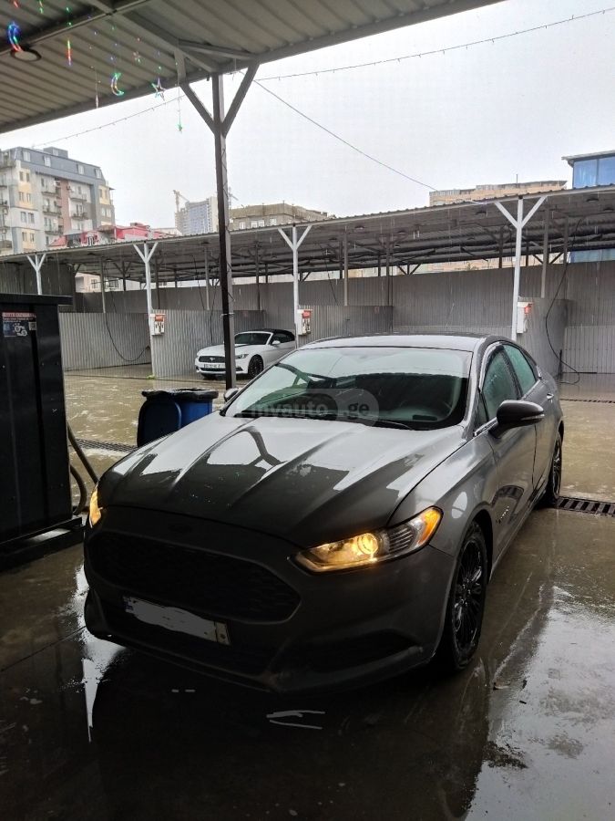 Ford Fusion 2014 — photo 2