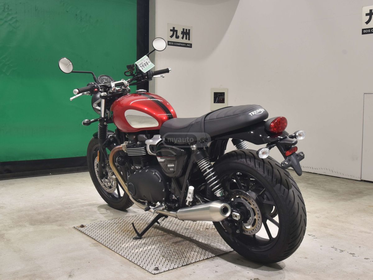 Triumph Street Twin 2023 — photo 2