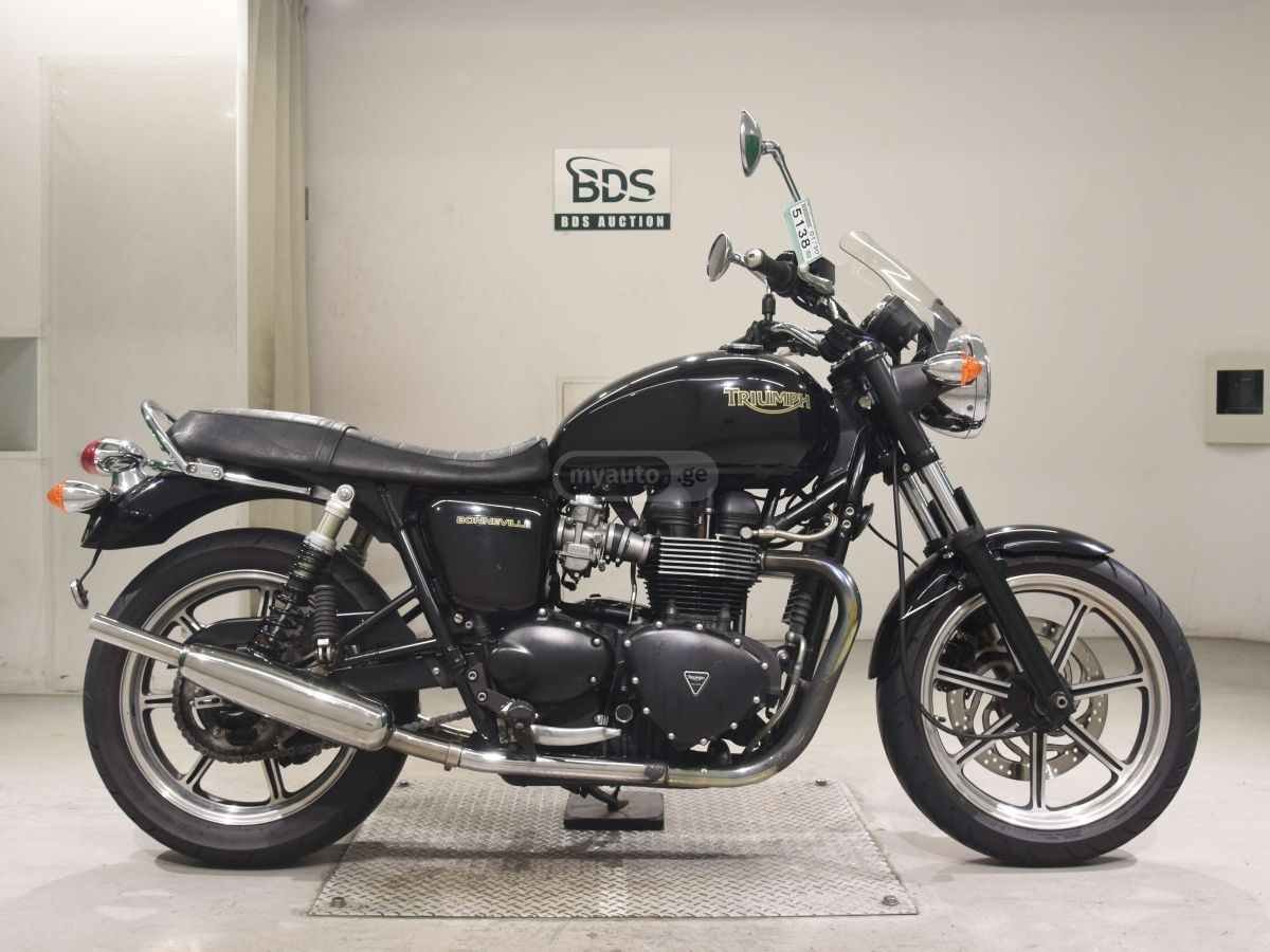 Triumph Bonneville T100 2006 — photo 2