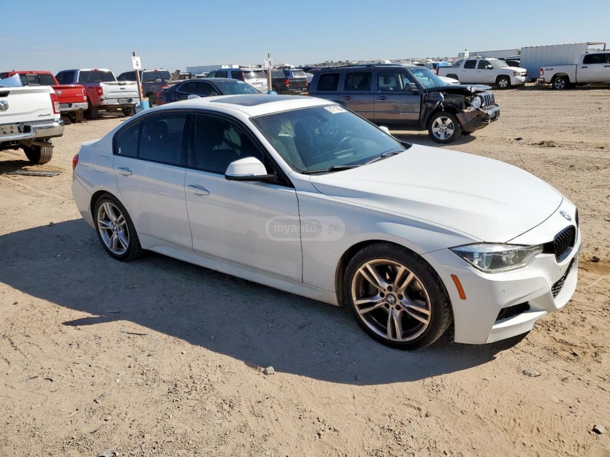 BMW 330