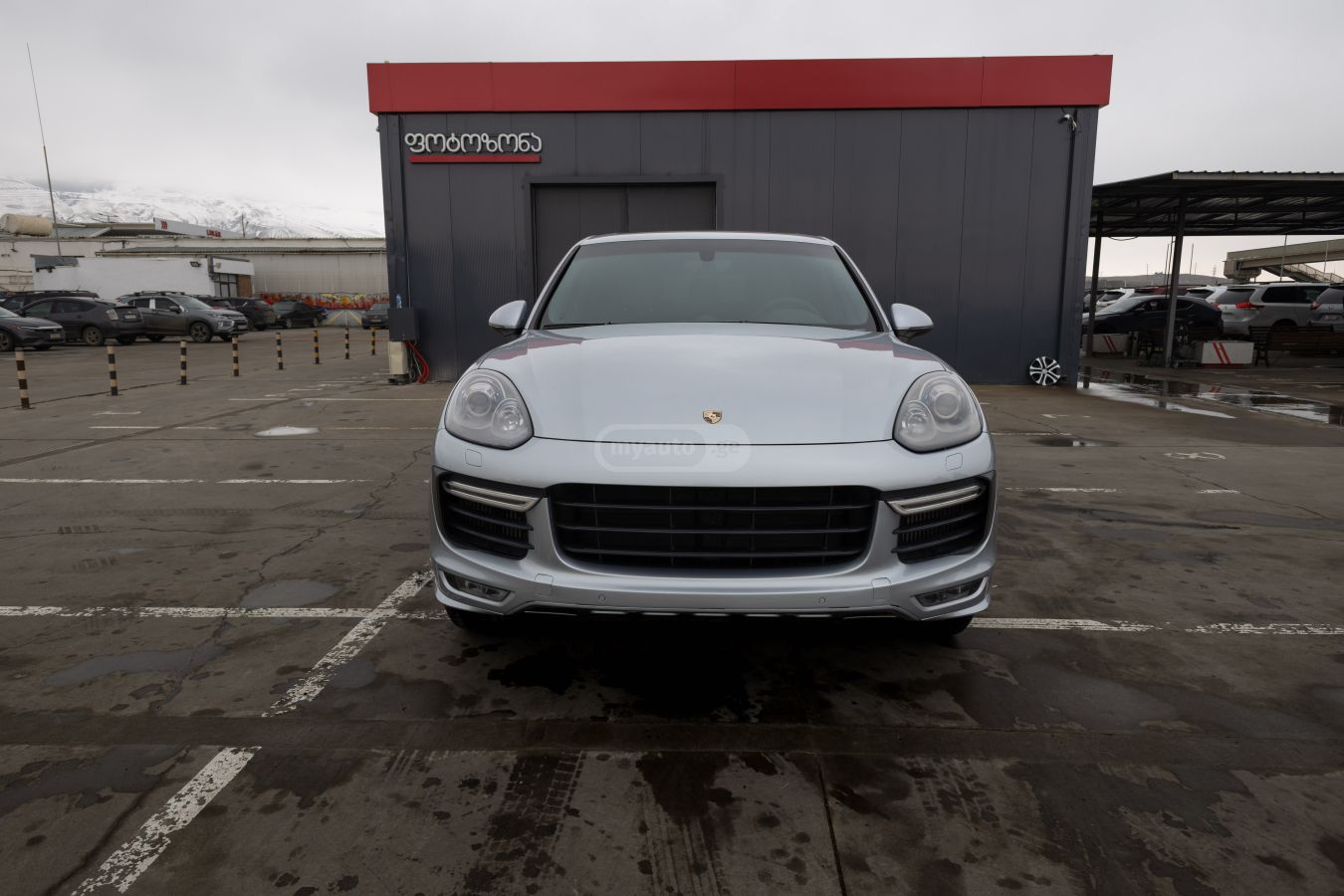 Porsche Cayenne 2016 — photo 2