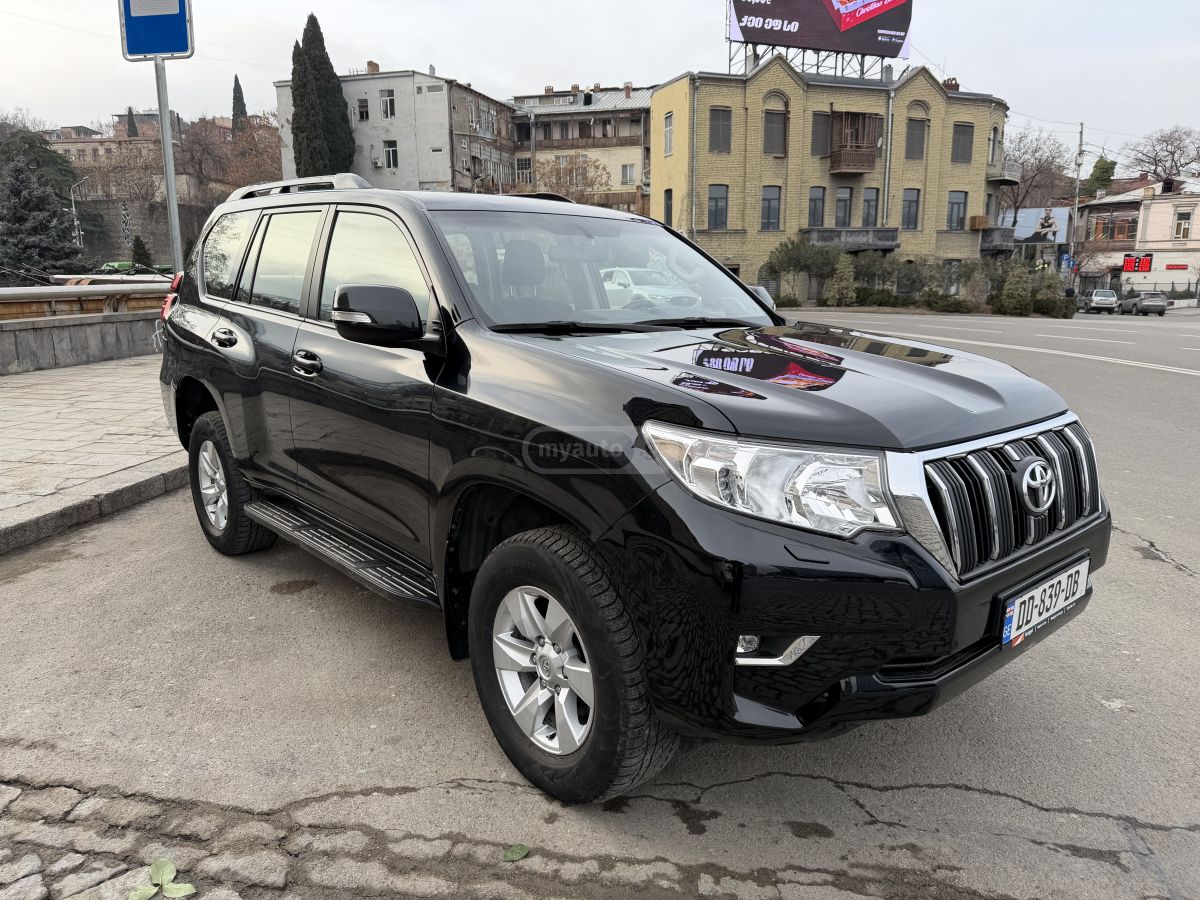Toyota Land Cruiser Prado 2021 — photo 2