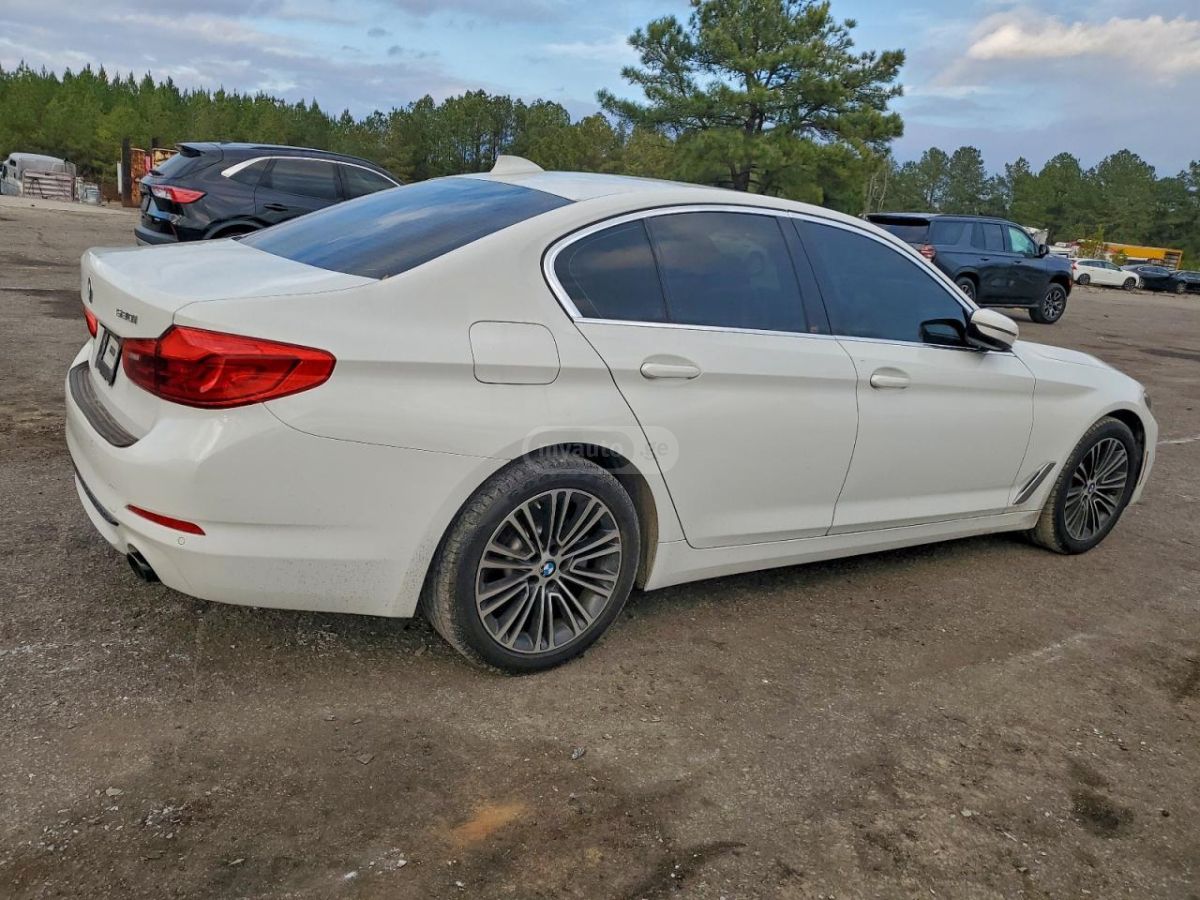 BMW 530 2019 — photo 2