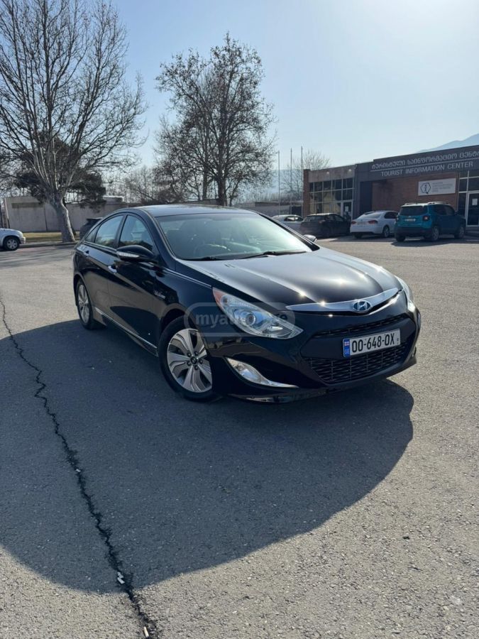 Hyundai Sonata 2013 — photo 2