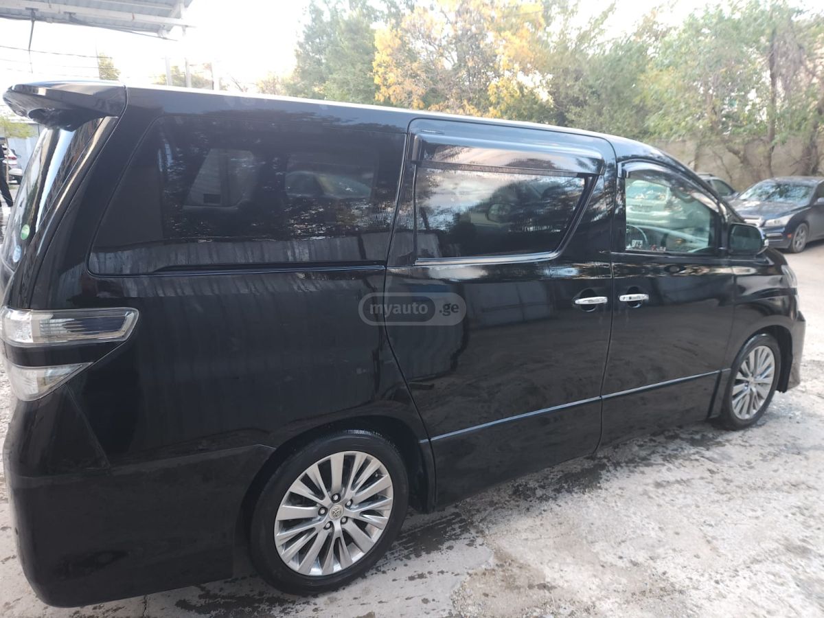 Toyota Vellfire 2014 — photo 2
