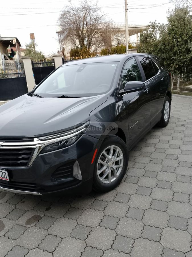 Chevrolet Equinox 2023 — photo 2