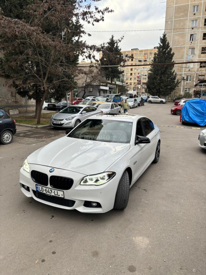 BMW 528 2016 — photo 2