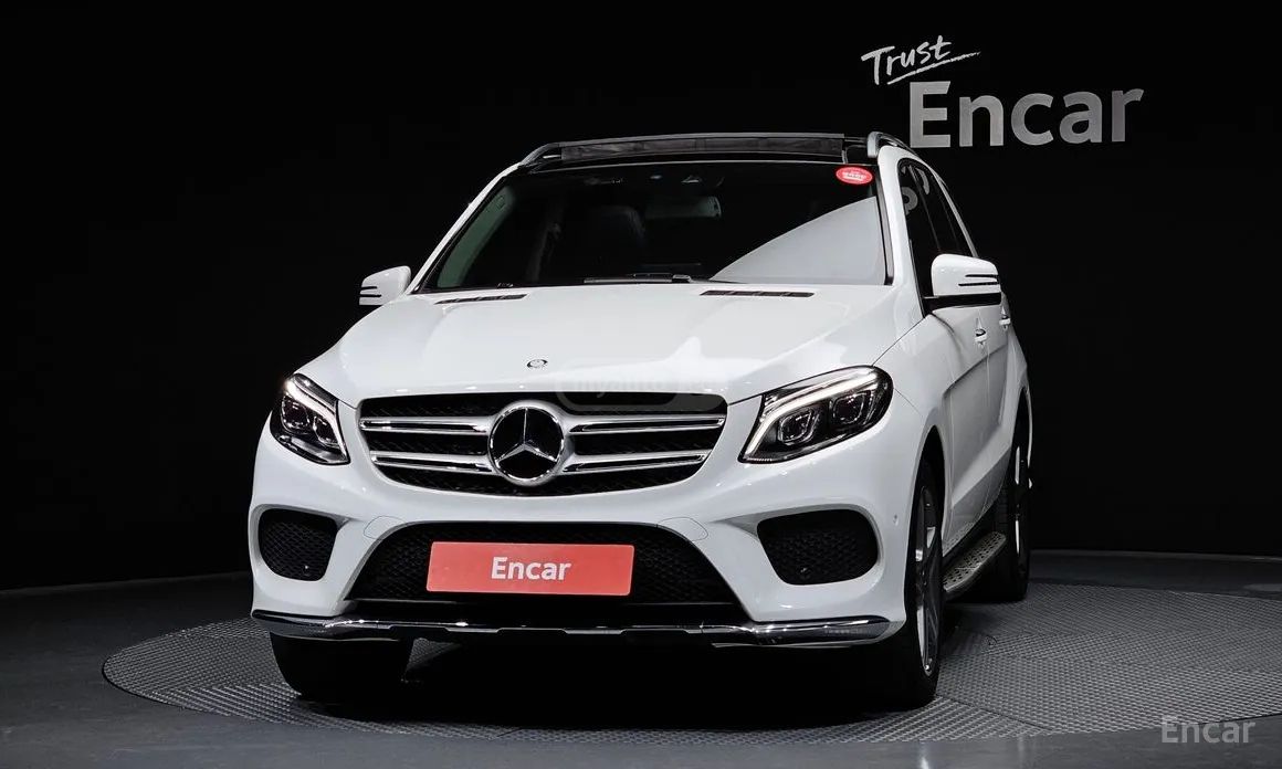 Mercedes-Benz GLE 350 2016 — photo 2