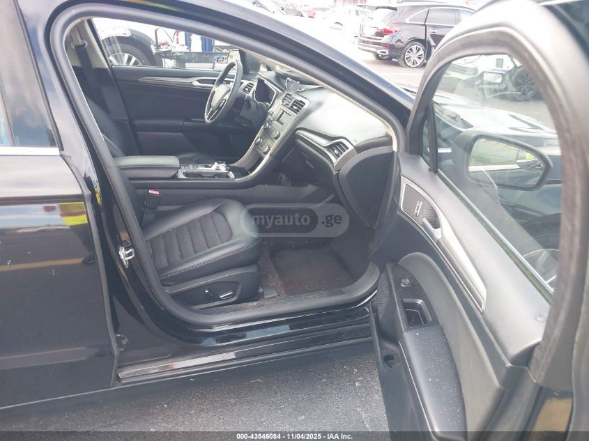 Ford Fusion 2017 — photo 2