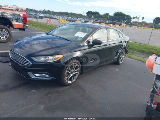 Ford Fusion 2017 — photo 2