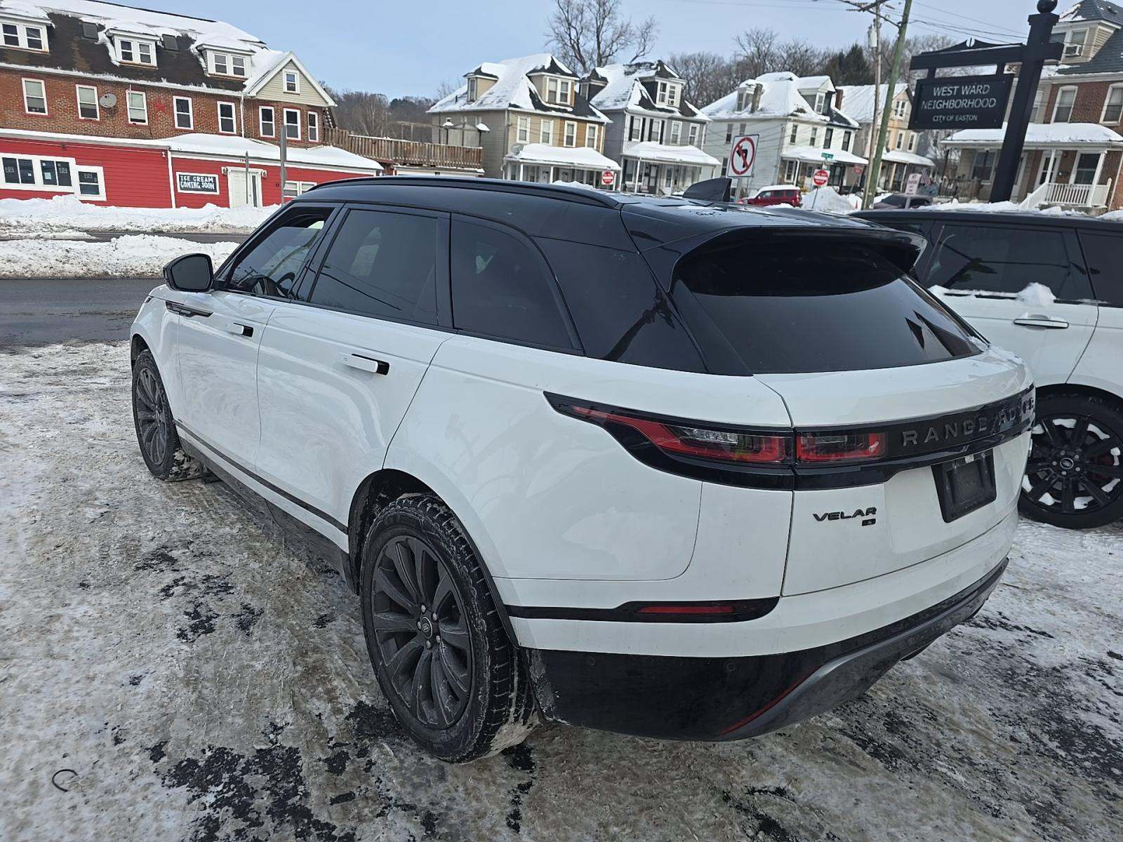 Land Rover Range Rover Velar 2021 — photo 2