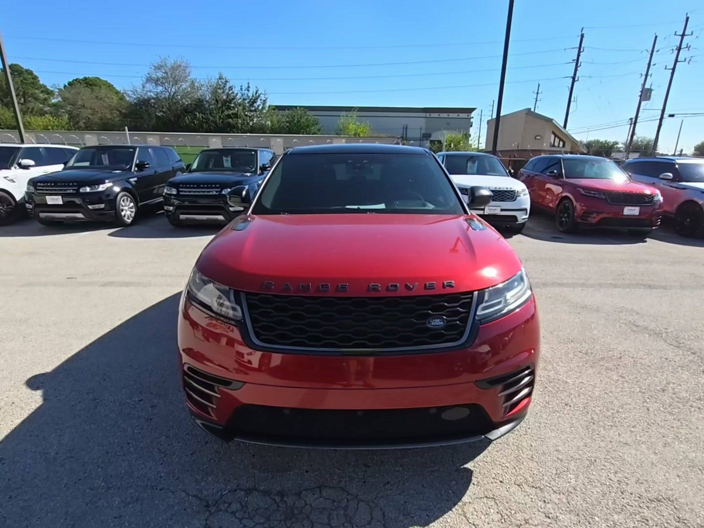 Land Rover Range Rover Velar 2018 — photo 2