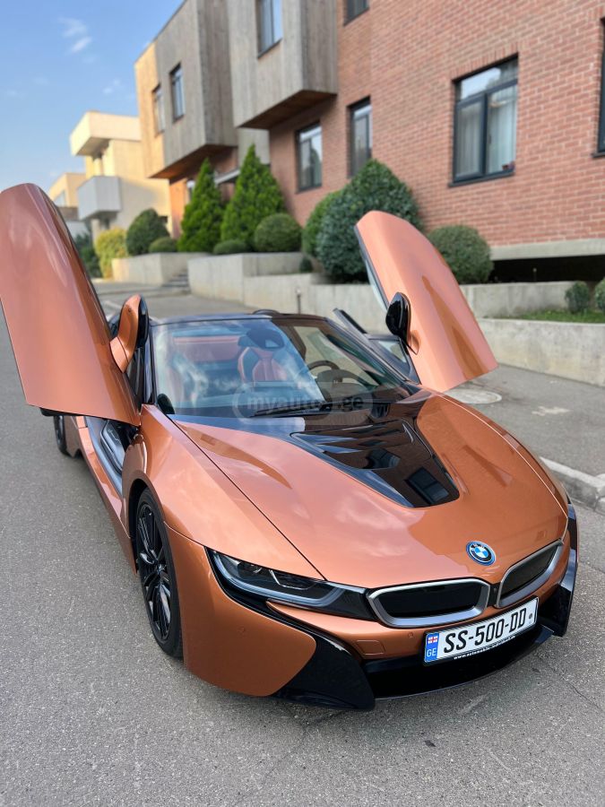 BMW I8 2019 — photo 2