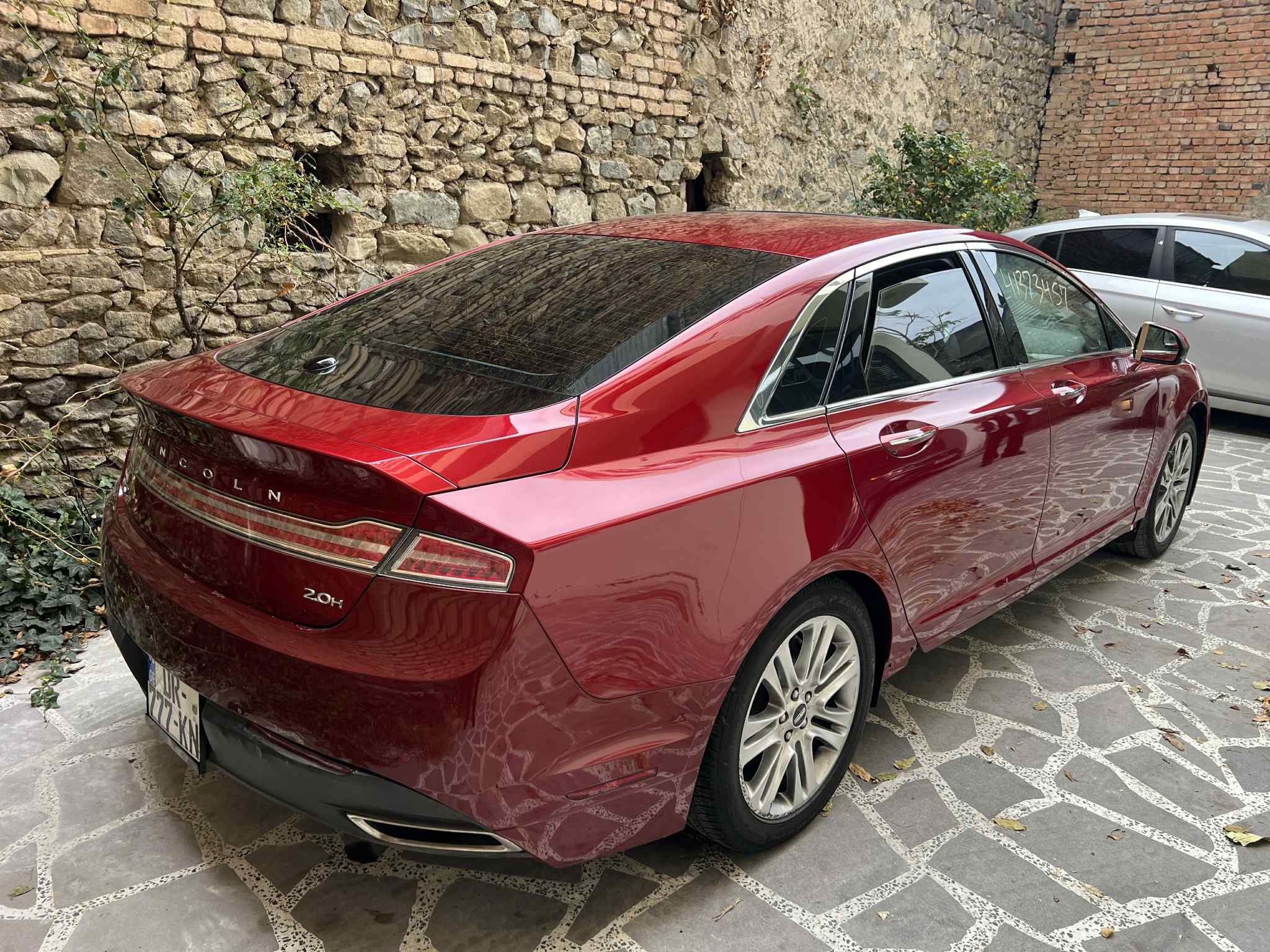 Lincoln MKZ 2014 — photo 2