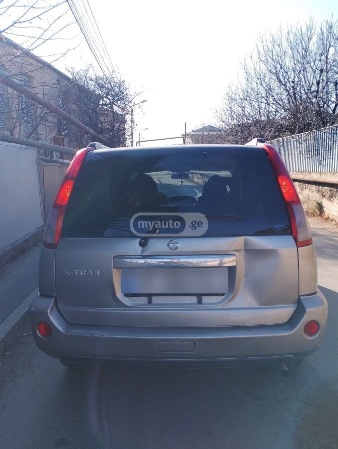 Nissan X-Trail 2005 — photo 2