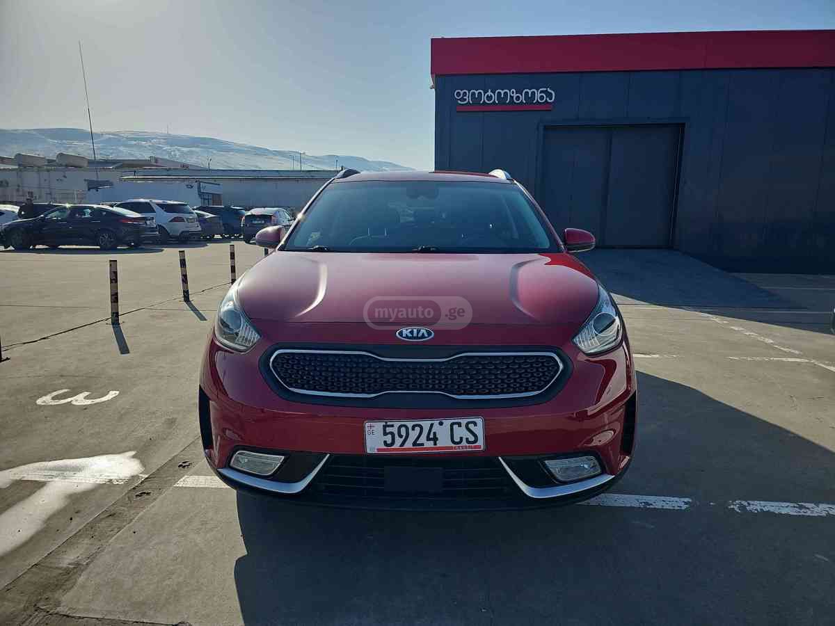 Kia Niro 2018 — photo 2