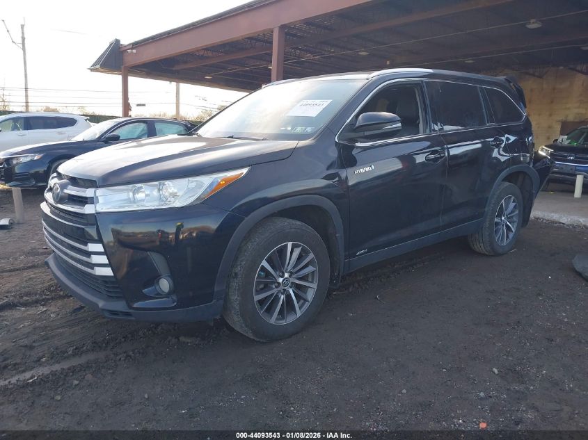Toyota Highlander 2019 — photo 2