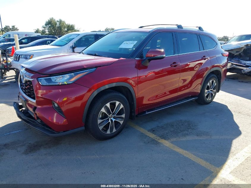 Toyota Highlander 2020 — photo 2