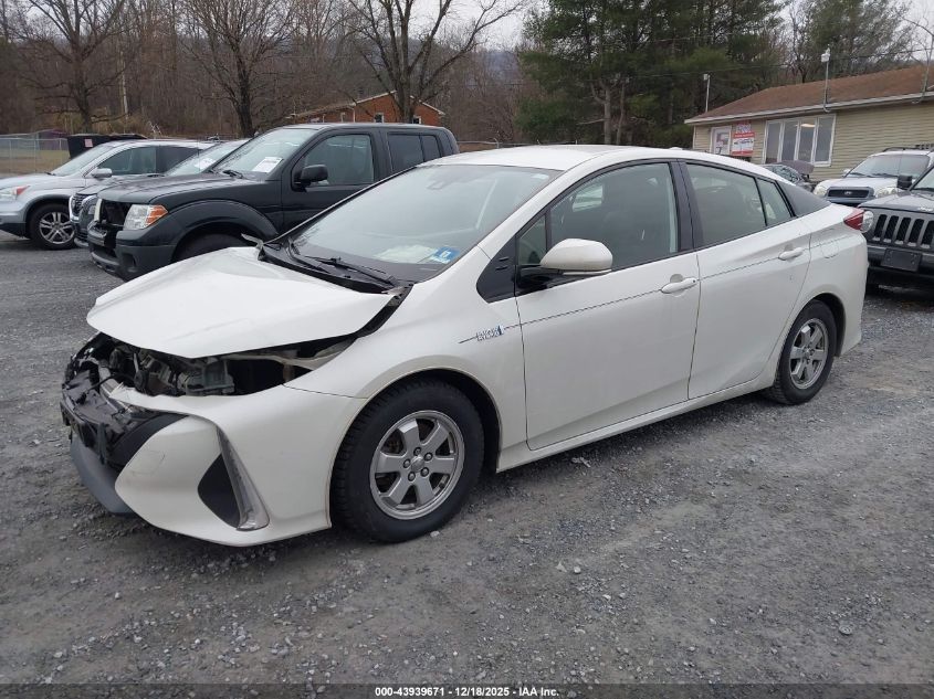 Toyota Prius 2020 — photo 2