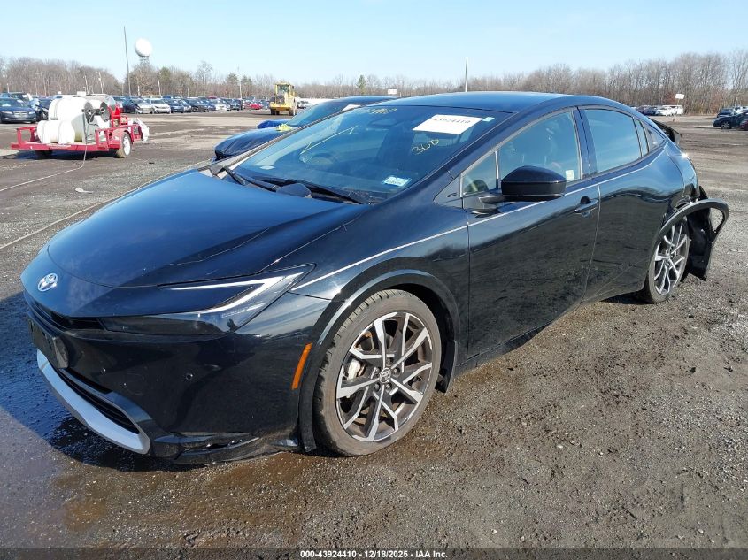 Toyota Prius 2024 — photo 2