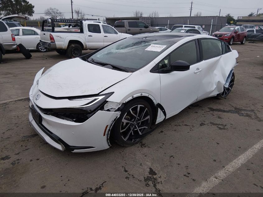 Toyota Prius 2023 — photo 2