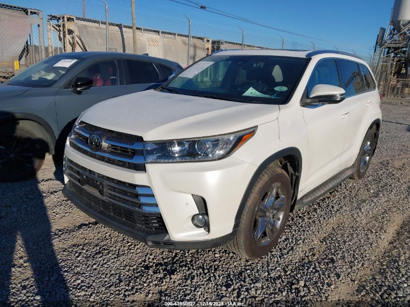 Toyota Highlander 2018 — photo 2