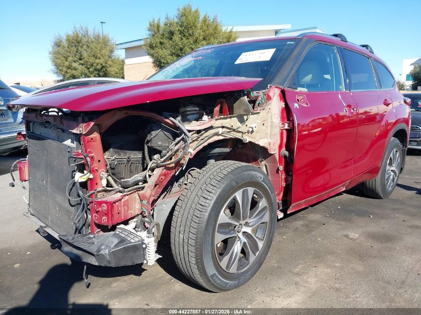 Toyota Highlander 2020 — photo 2
