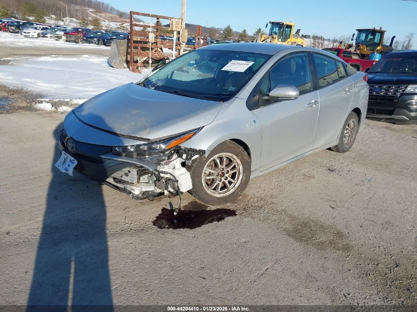 Toyota Prius 2022 — photo 2