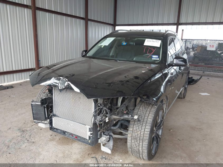 BMW X7 2020 — photo 2