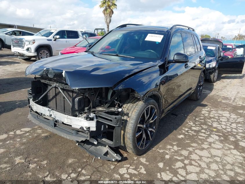 BMW X7 2021 — photo 2