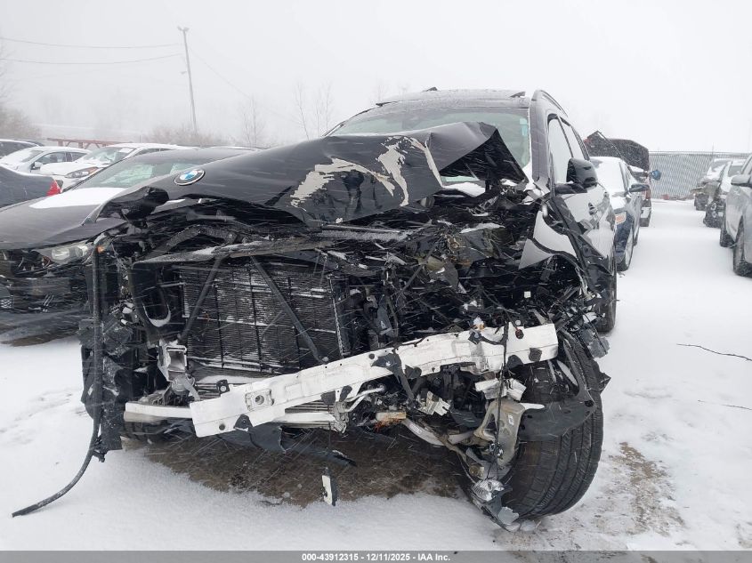 BMW X7 2021 — photo 2