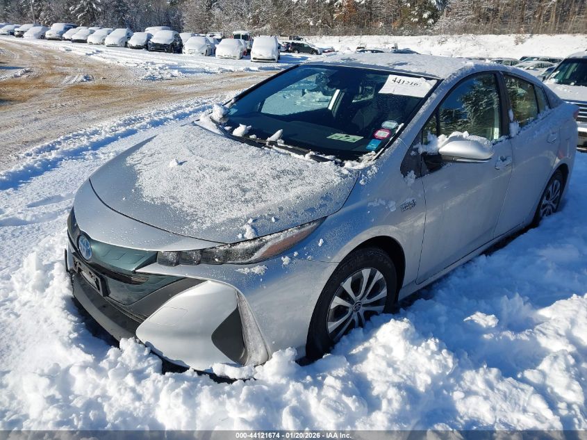 Toyota Prius 2022 — photo 2