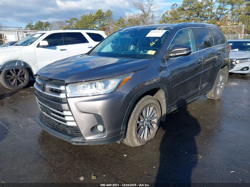 Toyota Highlander 2019 — photo 2