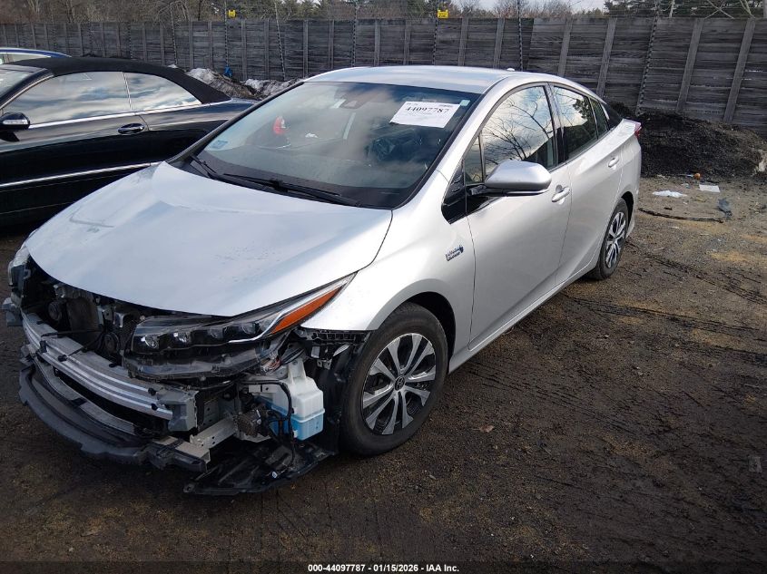 Toyota Prius 2020 — photo 2