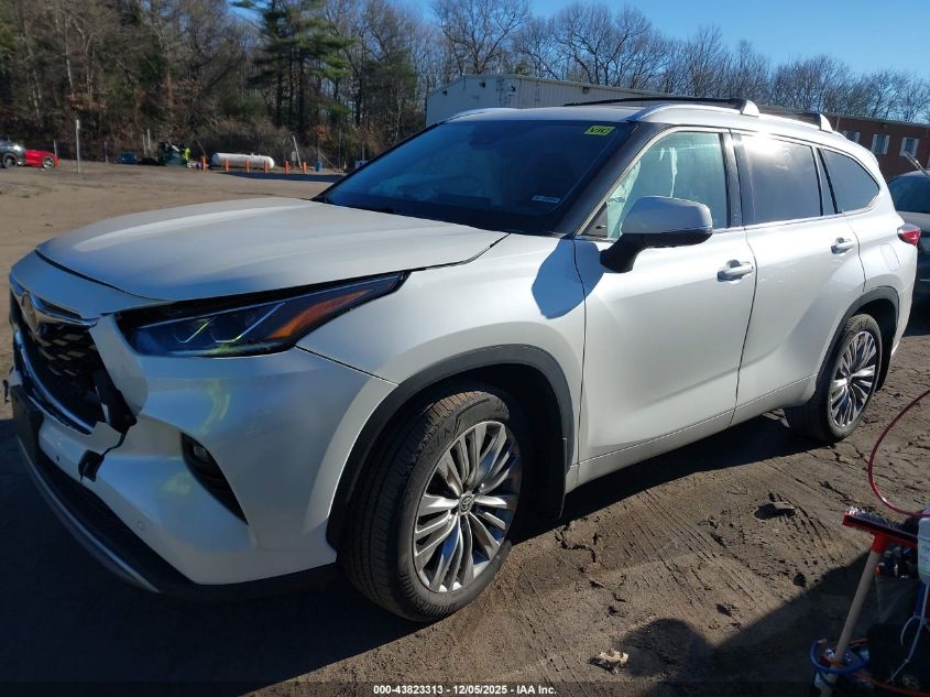 Toyota Highlander 2020 — photo 2