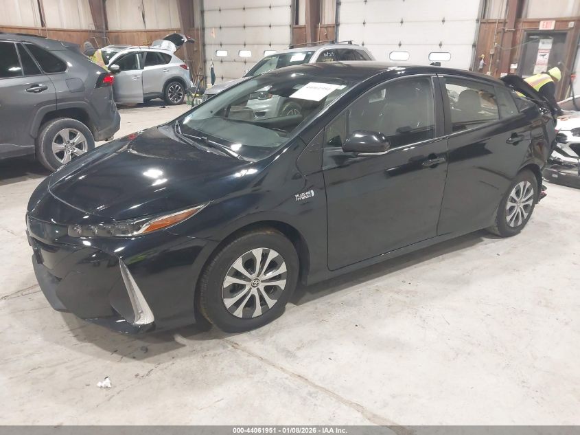 Toyota Prius 2021 — photo 2