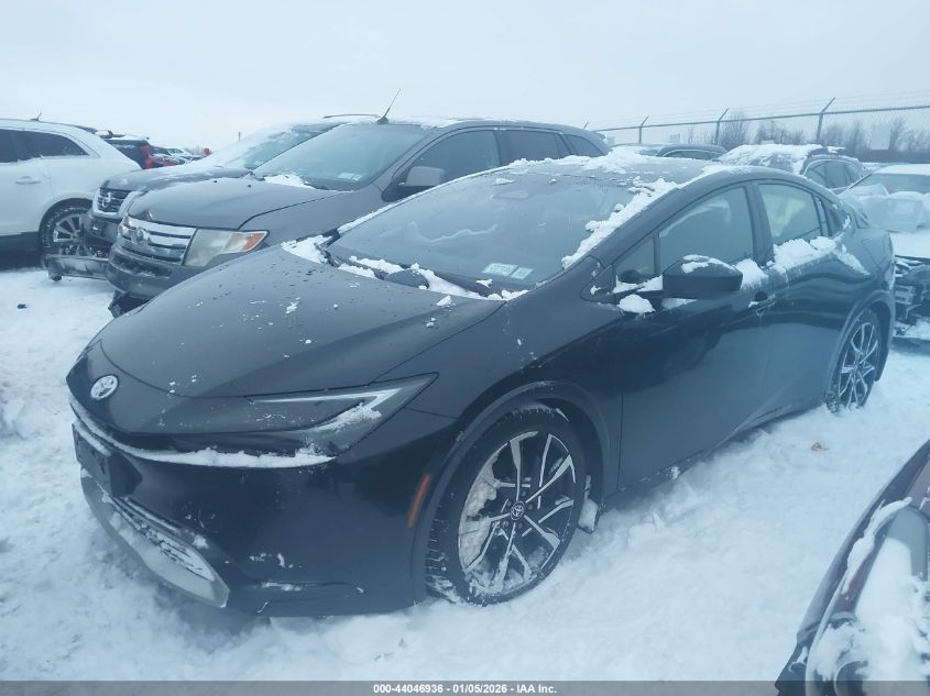 Toyota Prius 2023 — photo 2