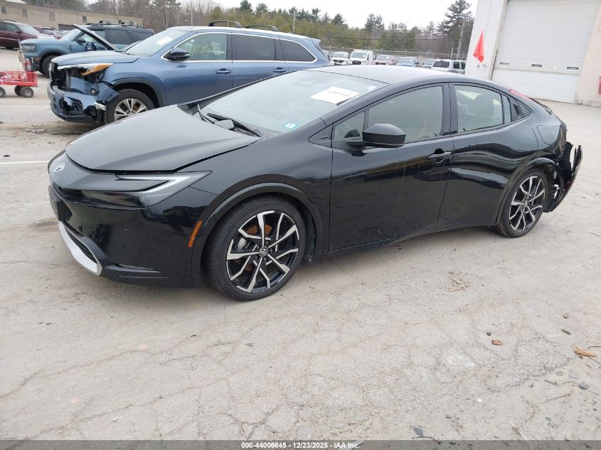 Toyota Prius 2024 — photo 2