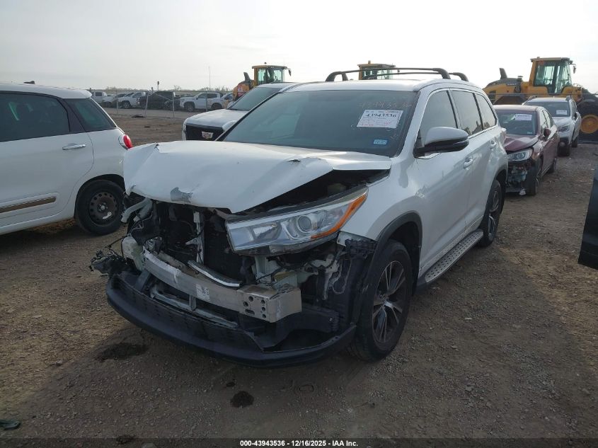 Toyota Highlander 2016 — photo 2