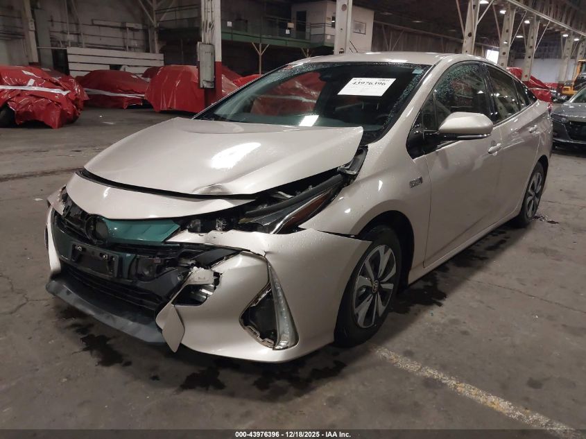 Toyota Prius 2018 — photo 2