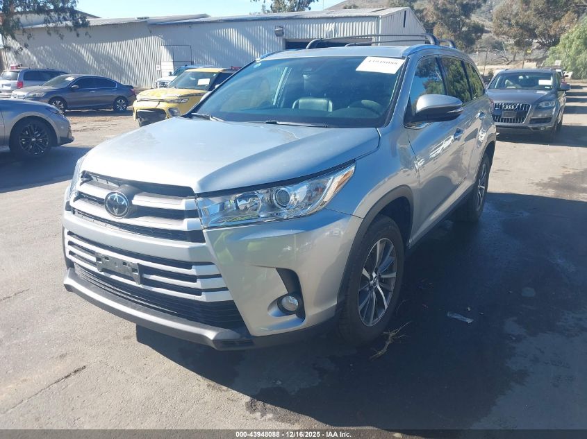 Toyota Highlander 2019 — photo 2