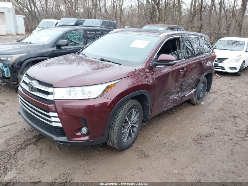 Toyota Highlander 2018 — photo 2