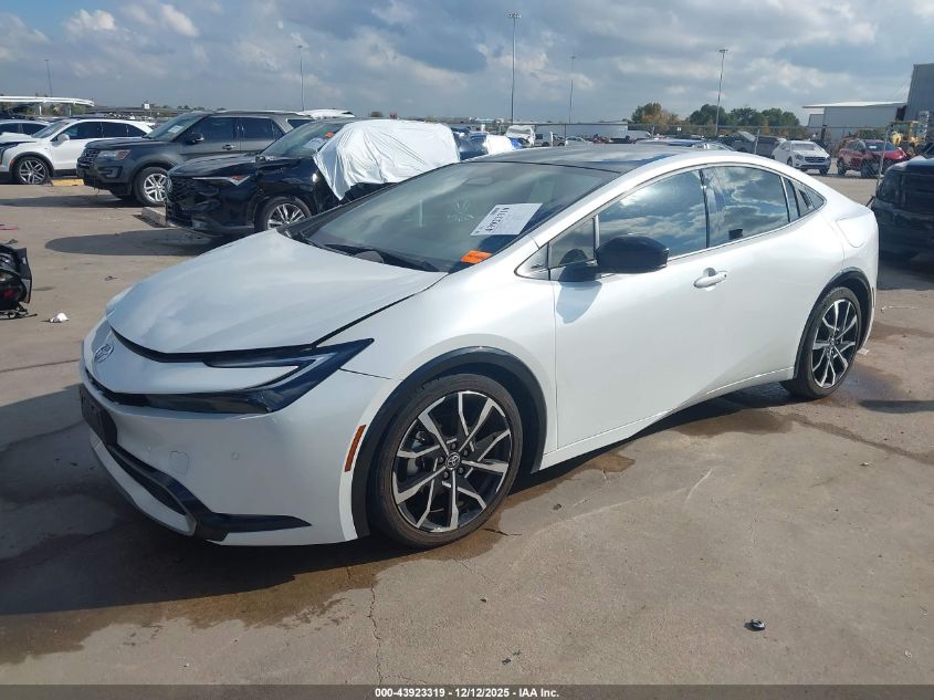 Toyota Prius 2023 — photo 2