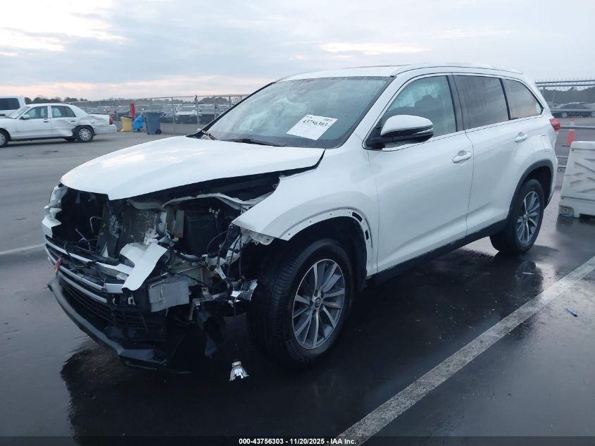 Toyota Highlander 2019 — photo 2