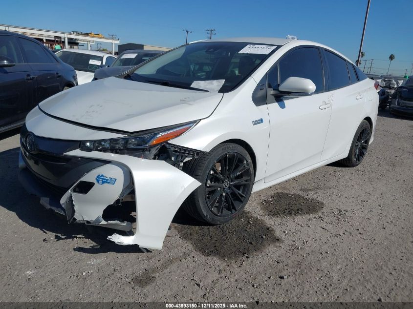 Toyota Prius 2021 — photo 2