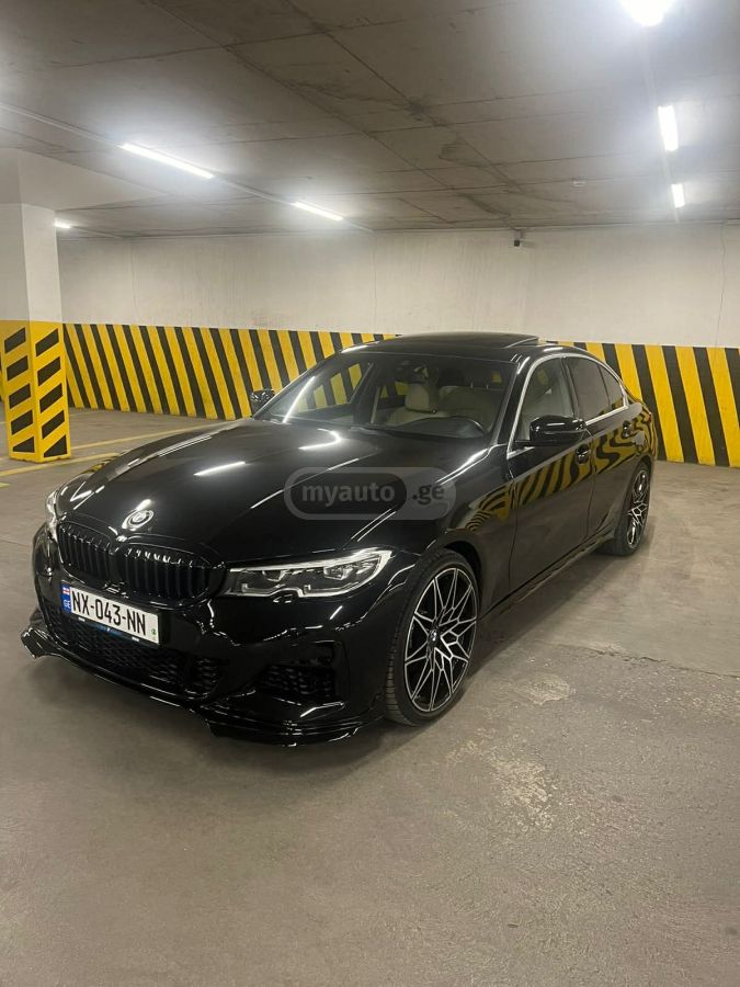 BMW 330
