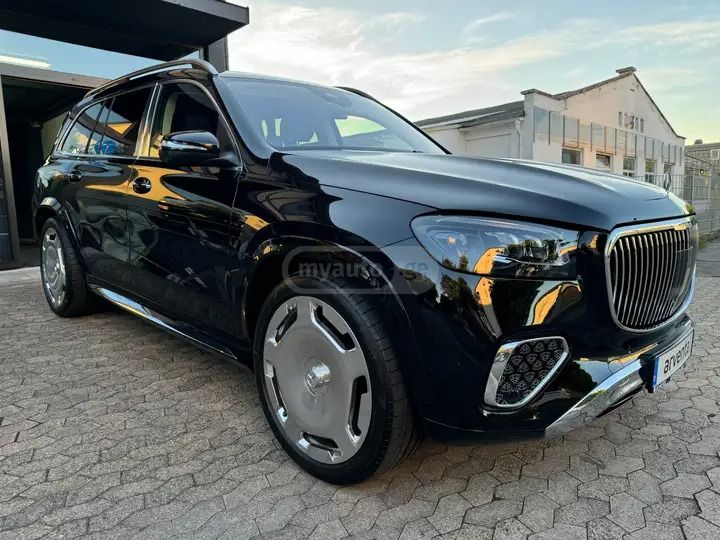 Mercedes-Benz GLS 600 2025 — photo 2