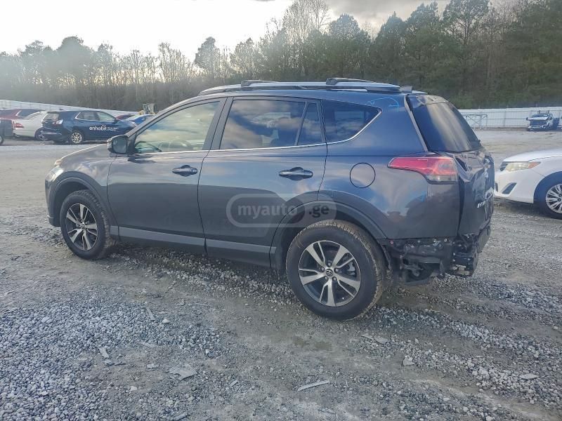 Toyota RAV4 2017 — photo 2