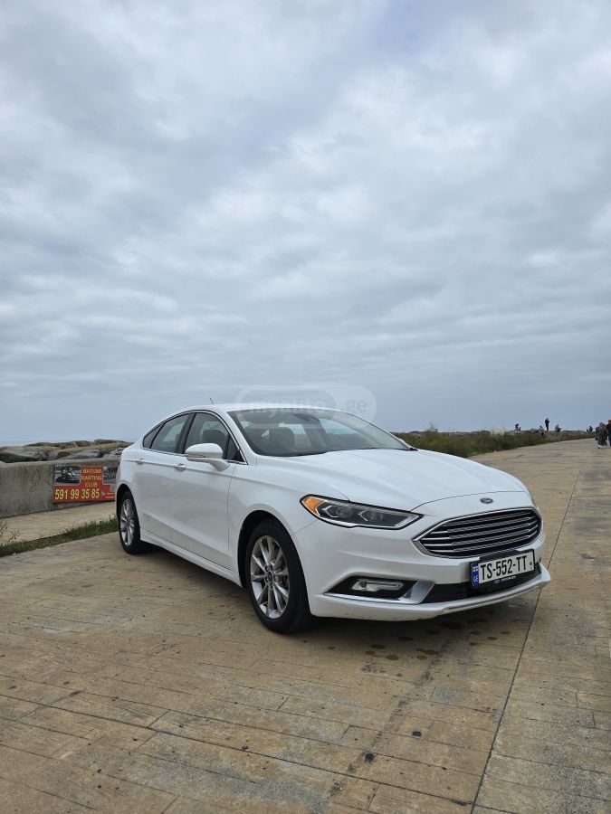 Ford Fusion 2017 — photo 2